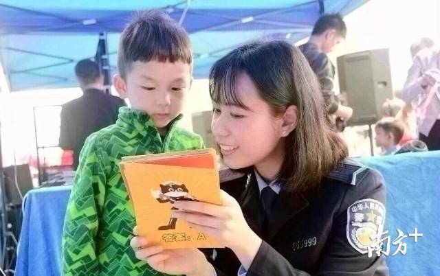 我在岗位上向您致敬！感谢东莞警察身后的“母亲”，听听孩子想对你说什么？