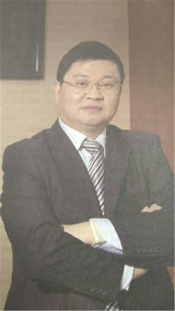 广东易事特电源股份有限公司(300376)董事长何思模-民建中央第九届中央委员会企业委员会委员、民建广东省委委员、东莞市政协常委《从卖血创业起家到中国UPS电源行业大佬》"/